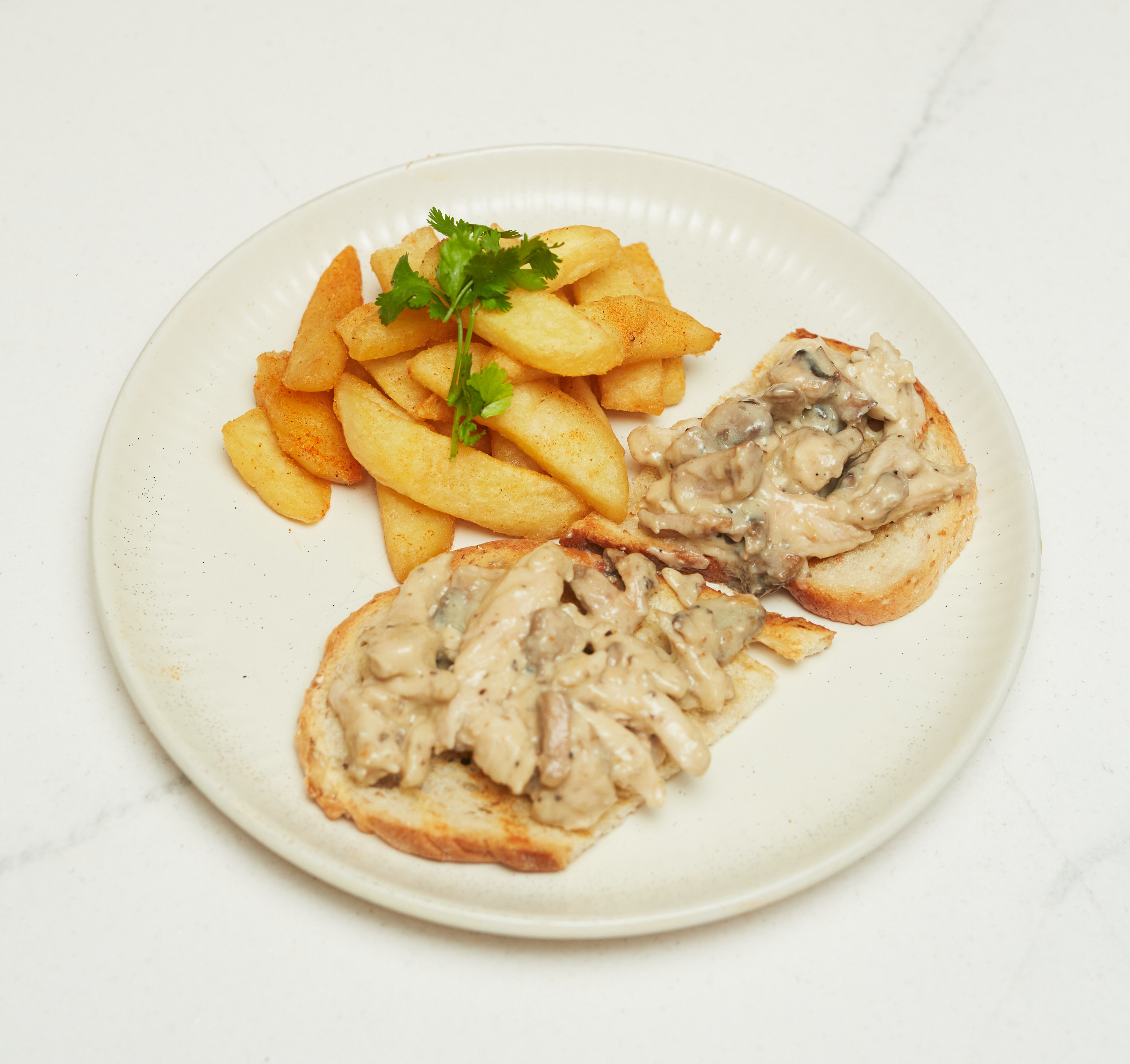 Chicken and Mushroom with Chips
